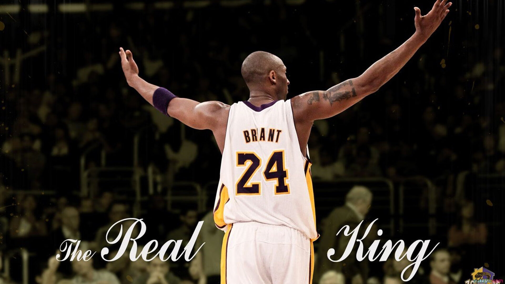 拜仁球员体能分配合理,控制后程节奏,拜仁队内