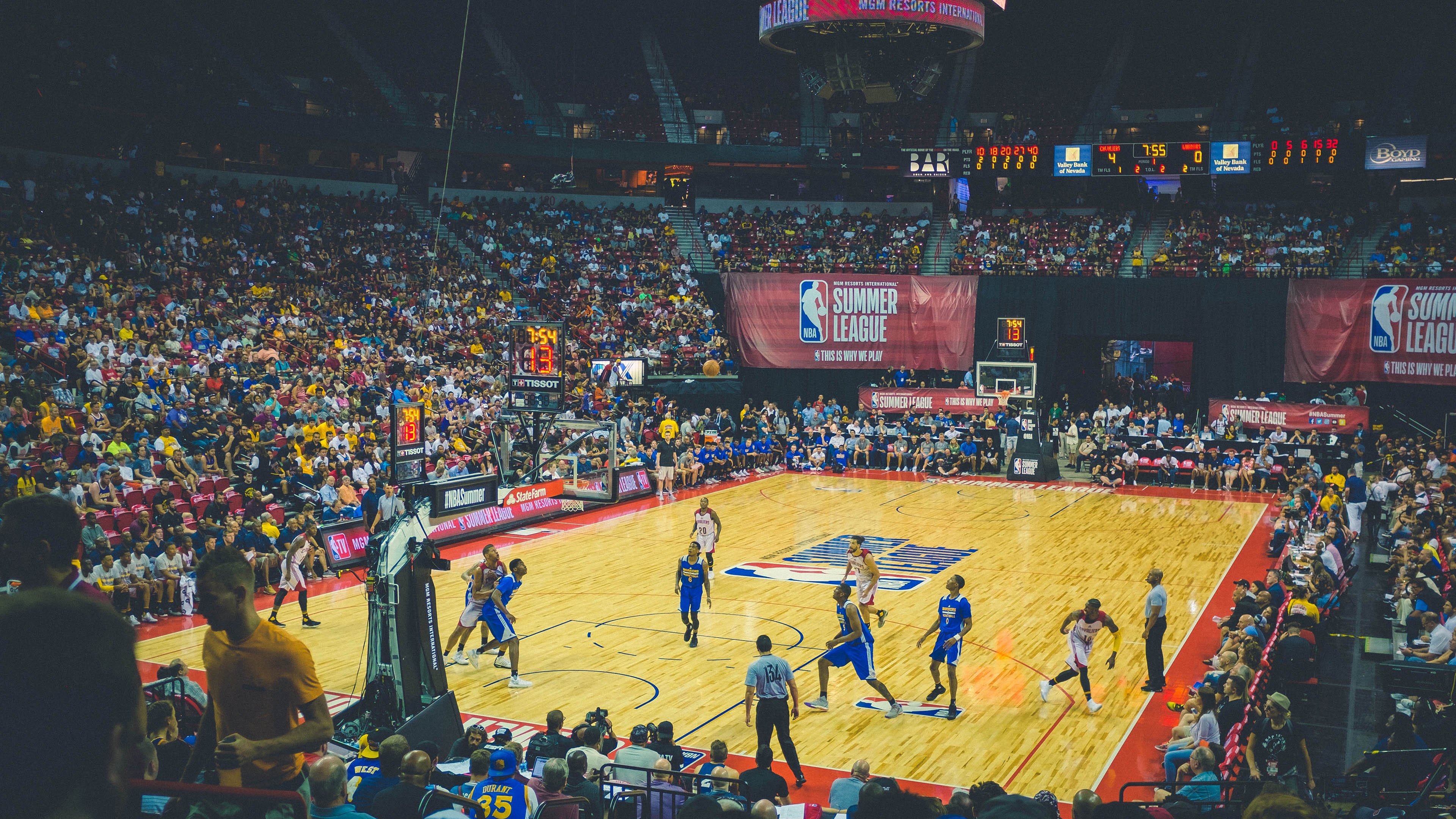 橄榄球进校园计划正式启动，橄榄球招生